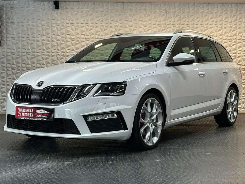 Gebraucht Skoda Octavia RS 184 PS (135 kW) 2019 Weiß Kombi