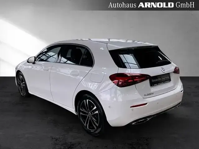 Gebraucht Mercedes A200 Progressive 150 PS (110 kW) 2025 Weiß Limousine