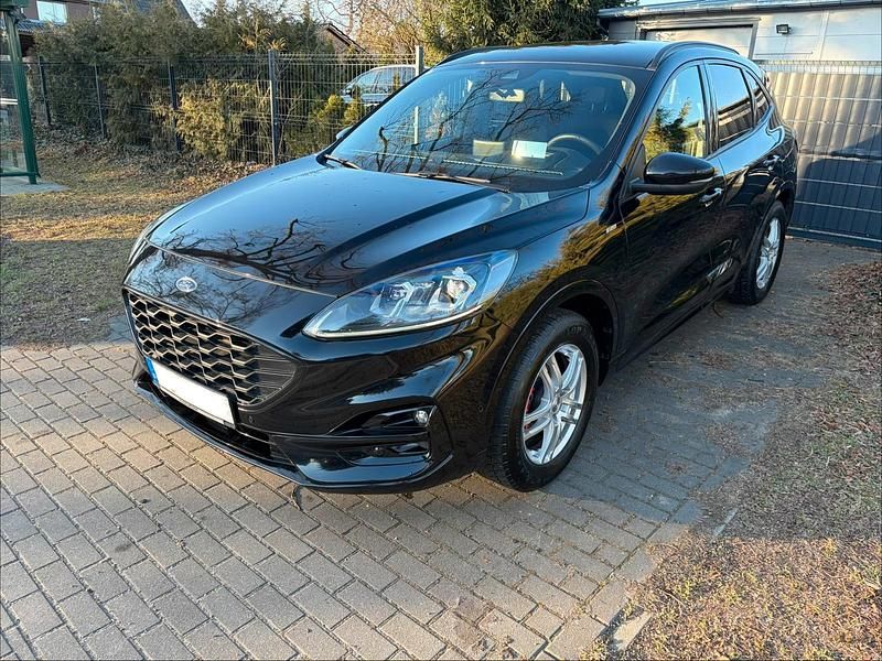 Gebraucht Ford Kuga 190 PS (139 kW) 2022 Schwarz SUV