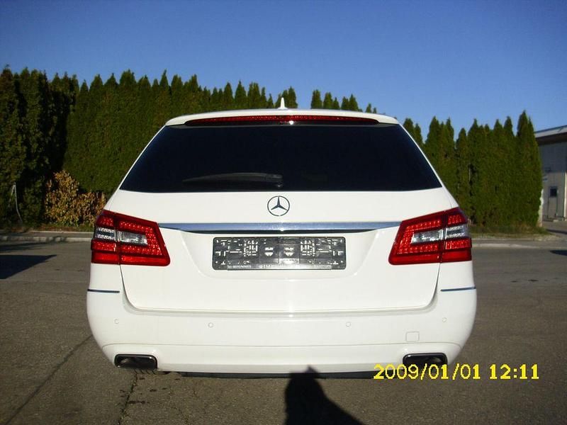 Usata Mercedes E350 306 CV (225 kW) 2012 Bianco Berlina