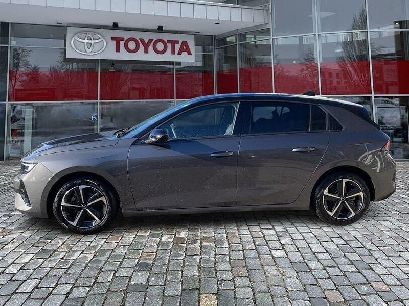 Gebraucht Opel Astra 131 PS (96 kW) 2025 Grau Limousine