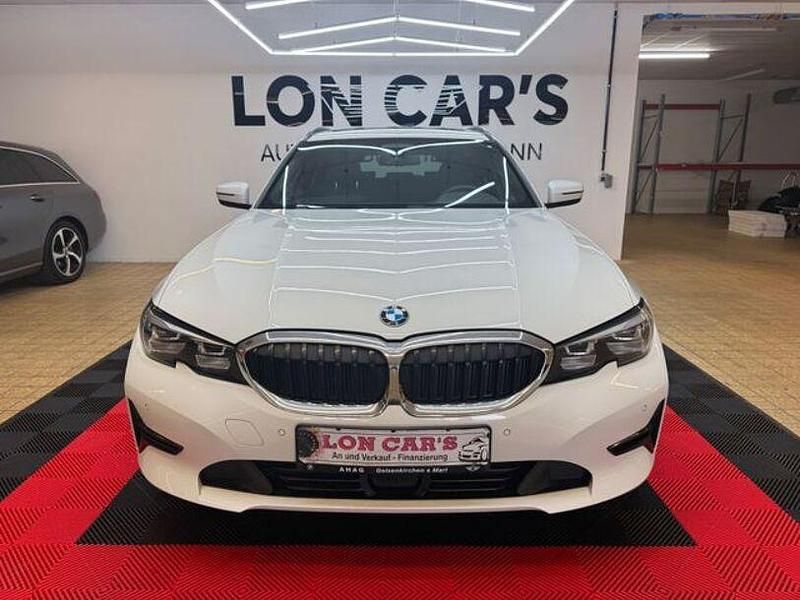 Gebraucht BMW 320 Performance 190 PS (139 kW) 2021 Weiß Limousine