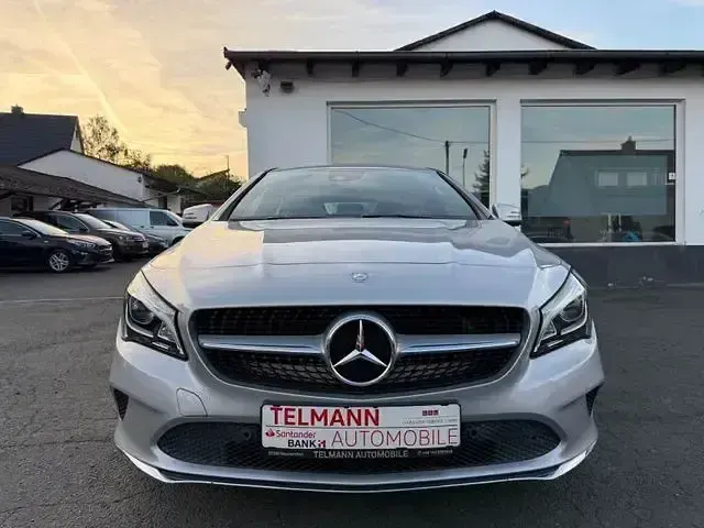 Gebraucht Mercedes CLA200 156 PS (114 kW) 2017 Andere Coupé