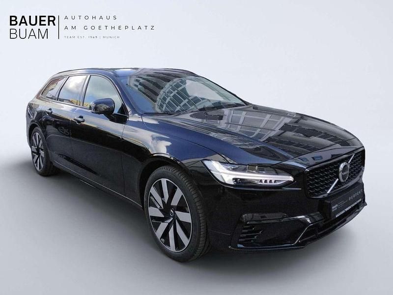 Gebraucht Volvo V90 Plus 335 PS (246 kW) 2025 Onyx black / metallic Kombi