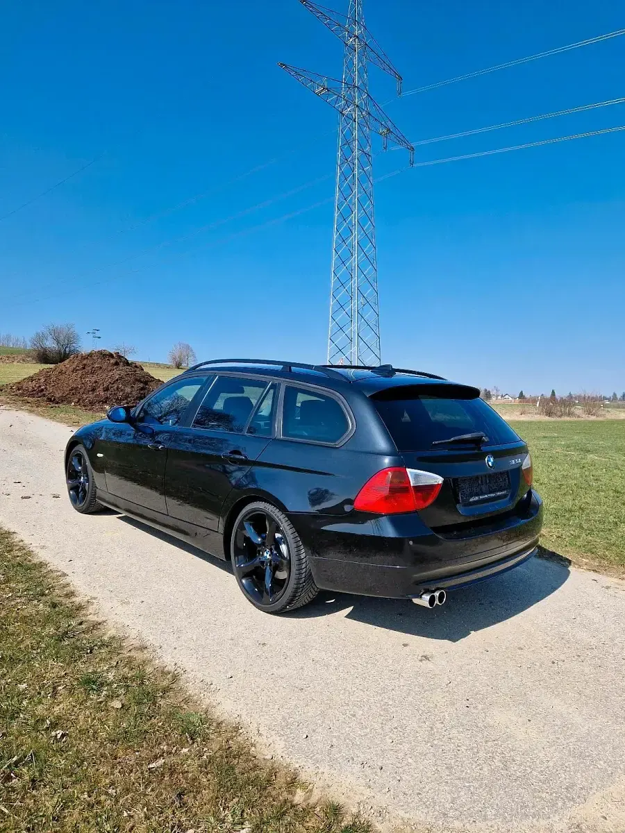 Używany BMW 320 150 KM (110 kW) 2006 Czarny Kombi