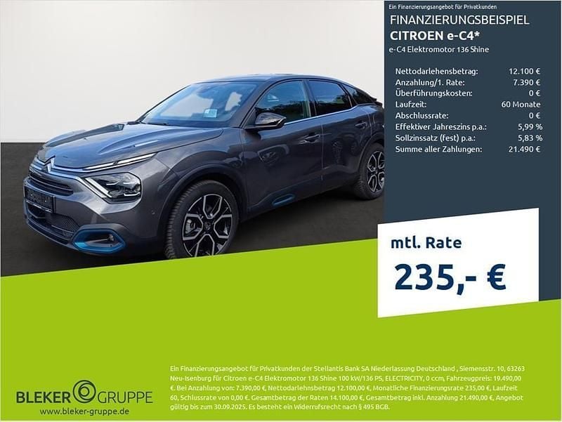 Platinum grau Gebraucht 2022 Citroën e-C4 Shine Limousine | 17.680 € (Superpreis) - Bild 1/3