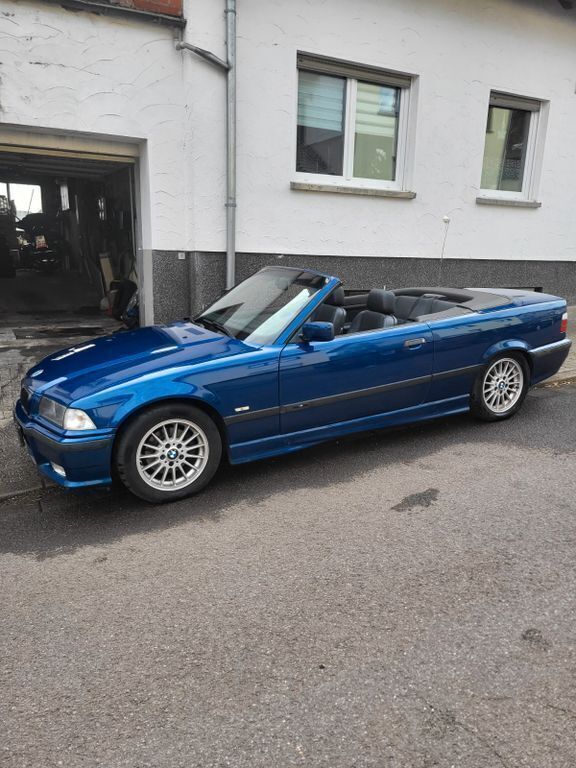 Blau Gebraucht 1999 BMW 318 Cabriolet Sport Line Cabrio | 5.500 € (Guter Preis) - Bild 1/4