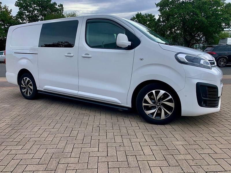 Weiß Gebraucht 2018 Citroën Jumpy Business Class Van / Kleinbus | 13.999 € (Fairer Preis) - Bild 1/4