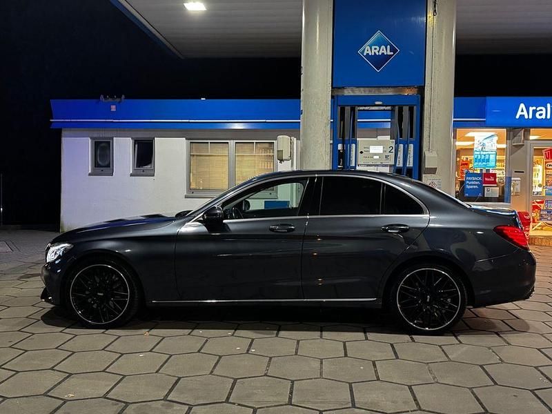 Gebraucht 2016 Mercedes C350e Limousine | 19.900 € (Teuer) - Bild 1/3
