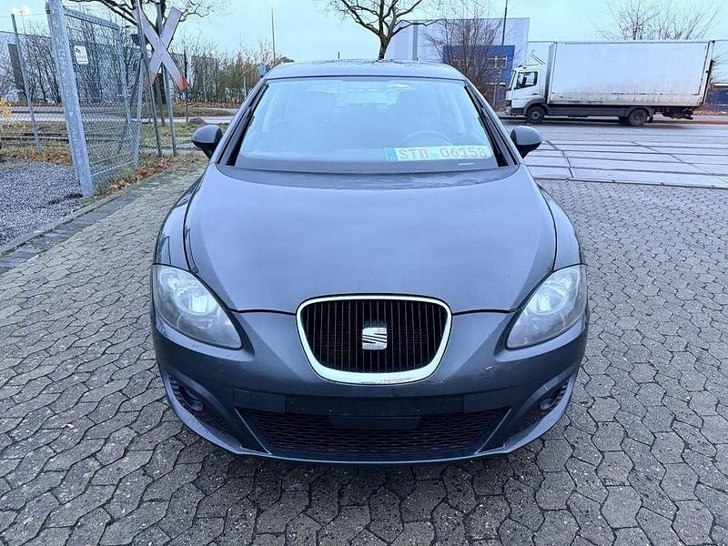 Gebraucht Seat Leon Reference 125 PS (91 kW) 2011 Grau Limousine