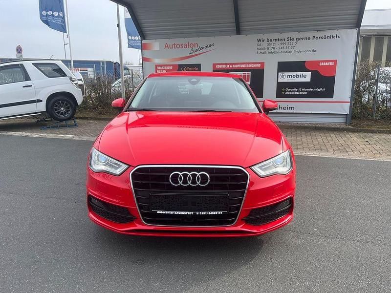 Używany Audi A3 S-Line 150 KM (110 kW) 2015 Czerwony Sedan/Limuzyna
