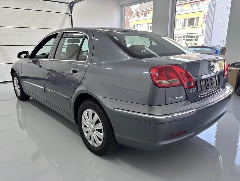 Gebraucht Brilliance BS4 101 PS (74 kW) 2009 Grau Limousine