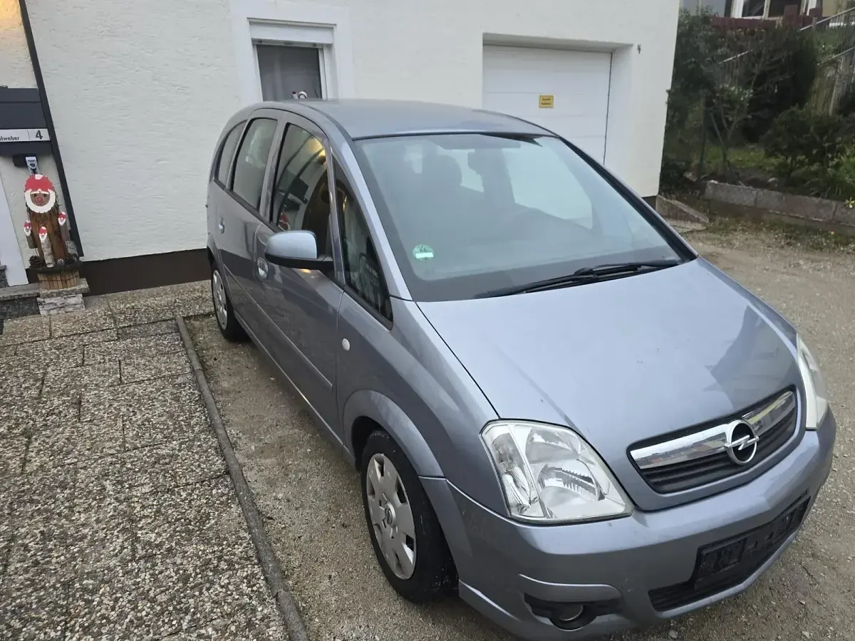 Gebraucht Opel Meriva 90 PS (66 kW) 2007 Silber Van / Kleinbus