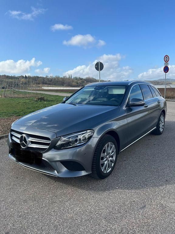 Gebraucht Mercedes C200 184 PS (135 kW) 2019 Grau Kombi