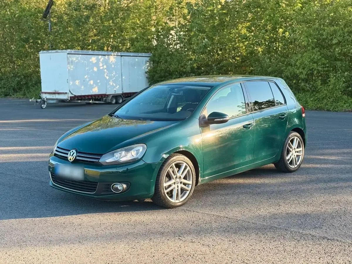 Second-hand VW Golf VI 160 CP (117 kW) 2009 Verde Hatchback