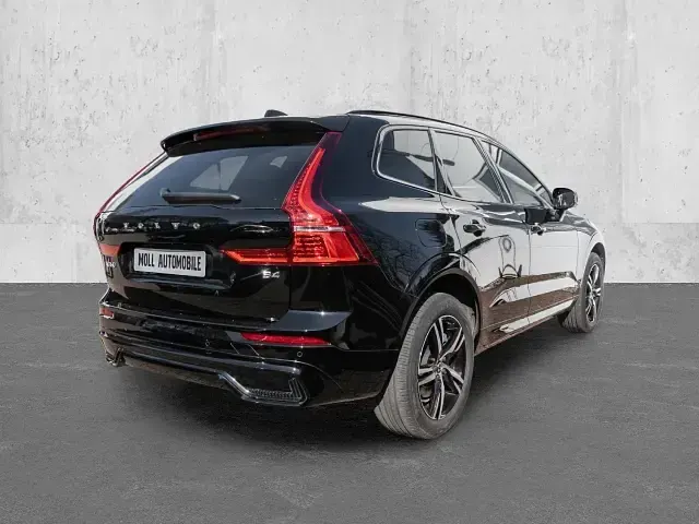 Gebraucht Volvo XC60 R-Design 197 PS (144 kW) 2022 Schwarz SUV