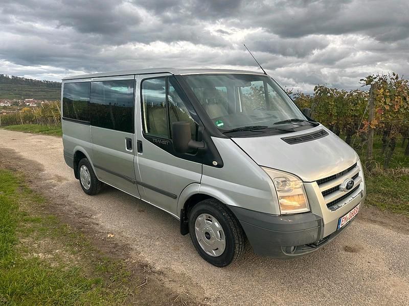 Grau Gebraucht 2010 Ford Transit Tourneo Van / Kleinbus | 5.950 € - Bild 1/4