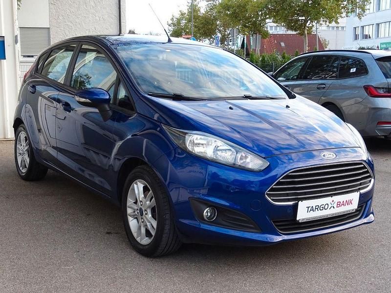 Blau Gebraucht 2015 Ford Fiesta SYNC Edition Kleinwagen | 5.950 € (Fairer Preis) - Bild 1/4