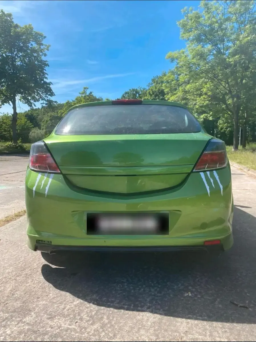 Gebraucht Opel Astra GTC 140 PS (102 kW) 2006 Grün Kleinwagen