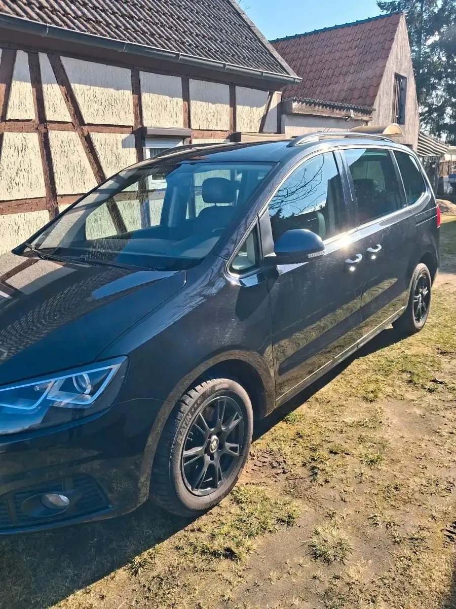 Gebraucht Seat Alhambra 184 PS (135 kW) 2016 Schwarz Van / Kleinbus