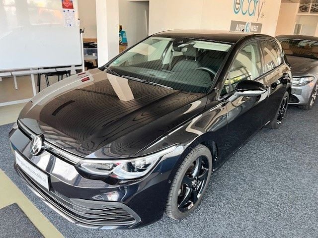 Schwarz Gebraucht 2020 VW Golf VIII United Limousine | 18.499 € (Fairer Preis) - Bild 1/4