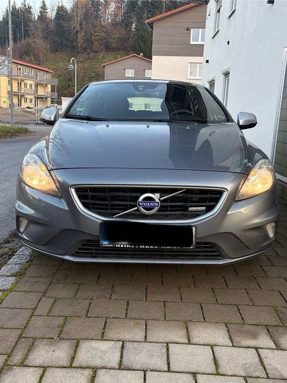 Silber Gebraucht 2014 Volvo V40 R-Design Limousine | 8.800 € (Guter Preis) - Bild 1/4