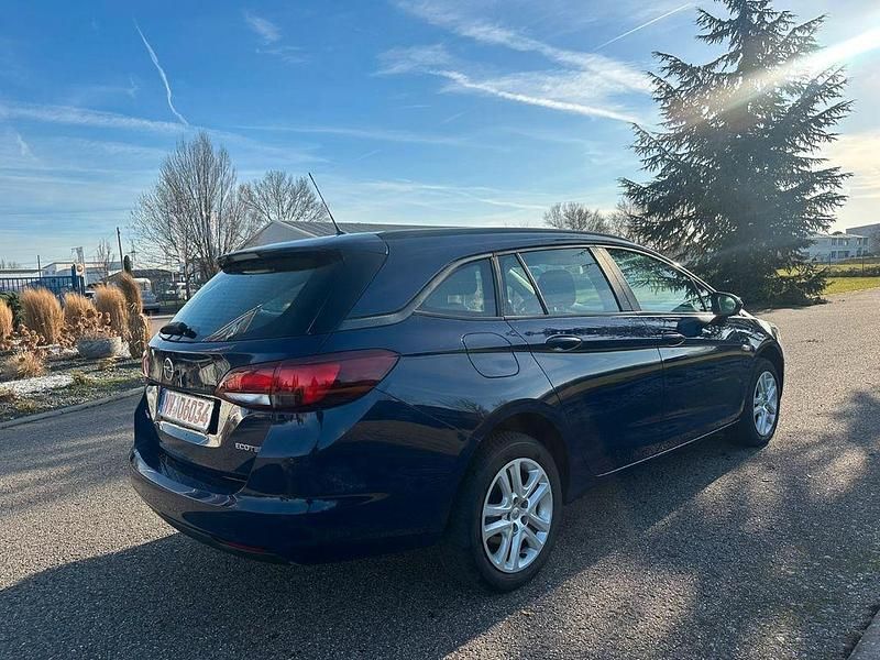 Gebraucht Opel Astra Edition 110 PS (80 kW) 2019 Blau Kombi