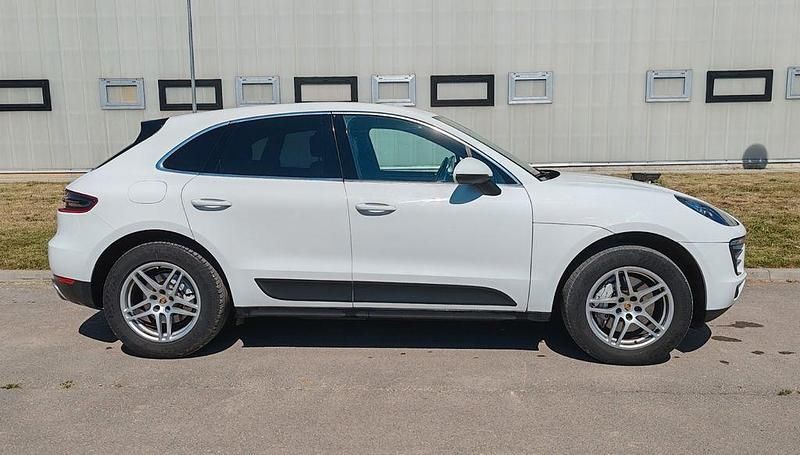 Weiß Gebraucht 2014 Porsche Macan S SUV | 24.900 € (Fairer Preis) - Bild 1/4