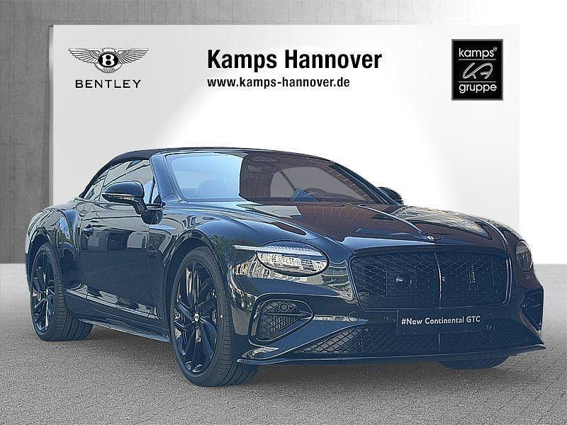 Neu Bentley Continental 680 PS (500 kW) 2026 Grün Cabrio