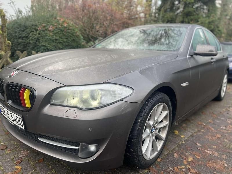 Gebraucht BMW 525 204 PS (150 kW) 2011 Braun Limousine