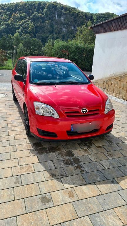 Rot Gebraucht 2005 Toyota Corolla Limousine | 2.500 € (Fairer Preis) - Bild 1/4