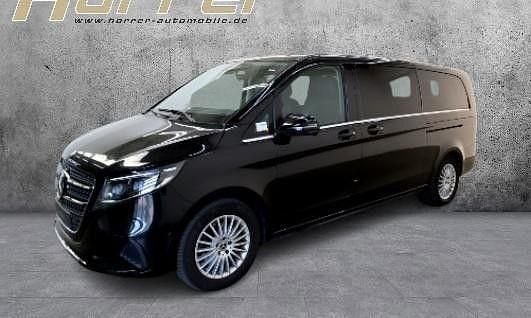 Schwarz Gebraucht 2024 Mercedes V300 Avantgarde Van / Kleinbus | 66.740 € (Etwas zu teuer) - Bild 1/4