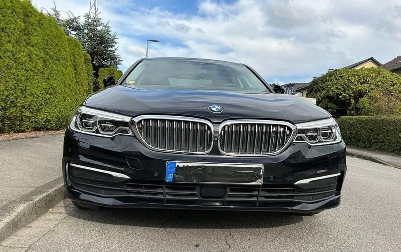 Gebraucht BMW 530 Performance 265 PS (194 kW) 2017 Schwarz Limousine