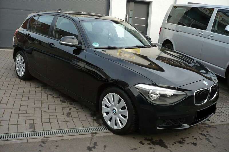 Schwarz Gebraucht 2011 BMW 116 Kleinwagen | 4.200 € (Guter Preis) - Bild 1/4