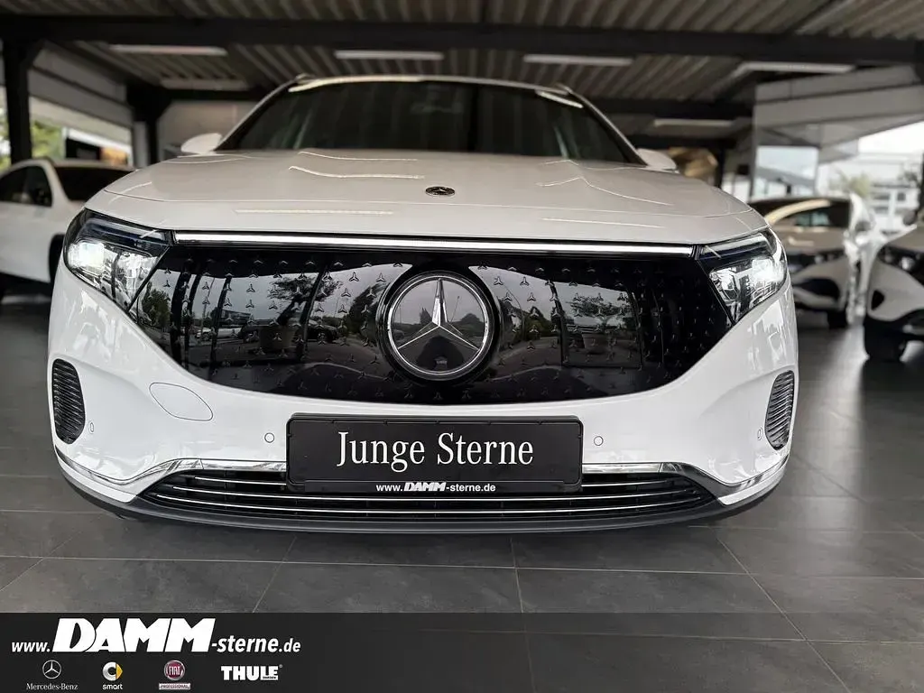 Gebraucht Mercedes EQA250 Progressive 139 kW (190 PS) 2025 Weiß SUV