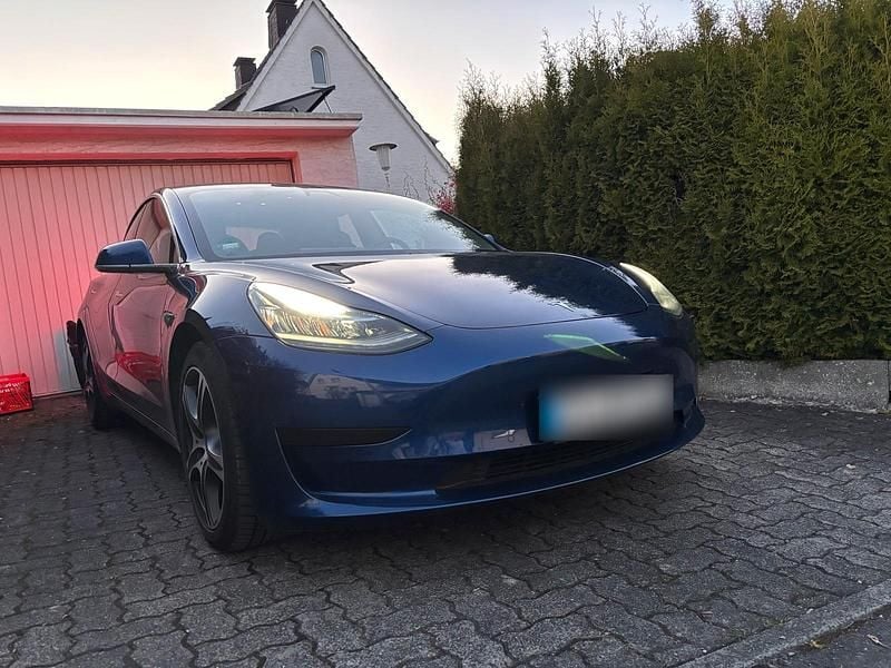 Gebraucht Tesla Model 3 Standard Range 225 kW (306 PS) 2020 Blau Limousine