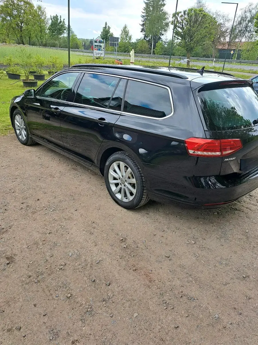 Usata VW Passat 150 CV (110 kW) 2015 Nero Station wagon