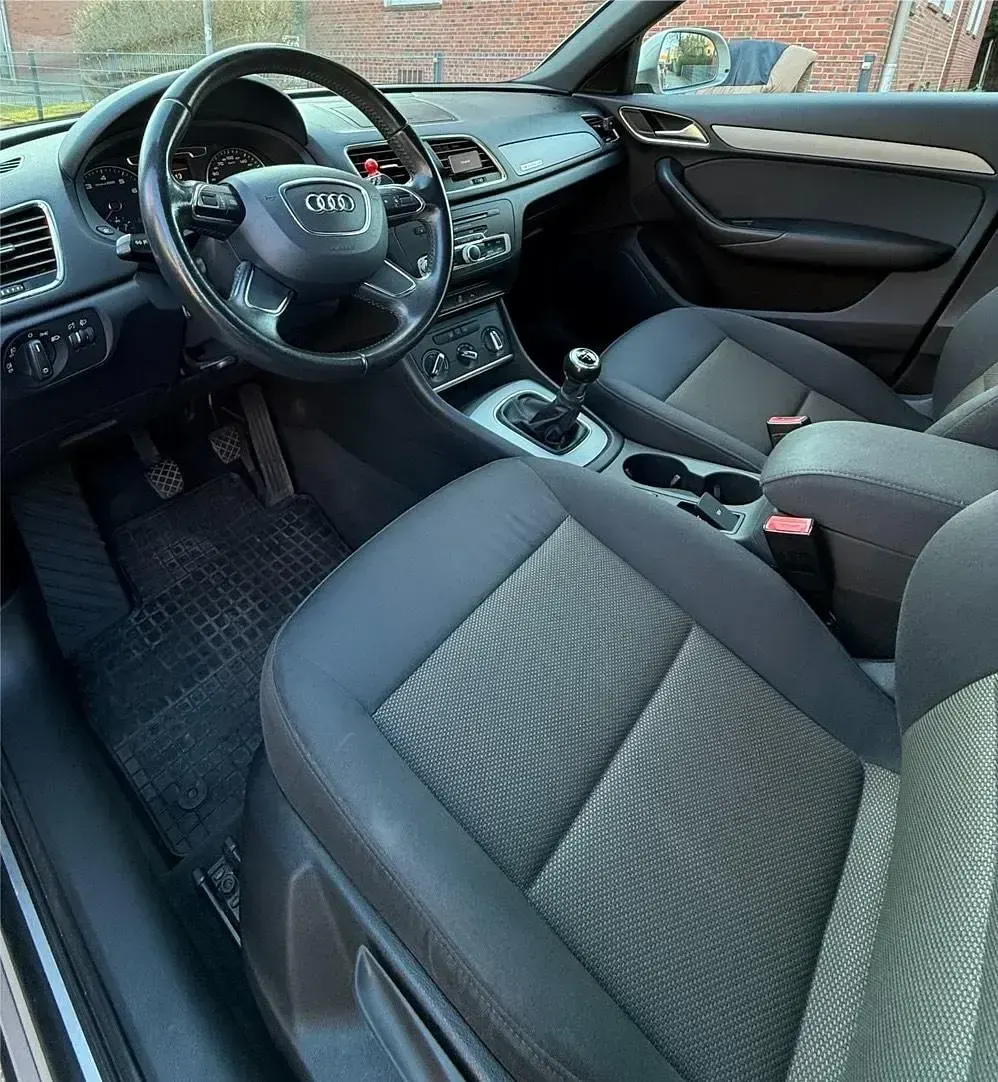 Gebraucht Audi Q3 170 PS (125 kW) 2011 Gold SUV