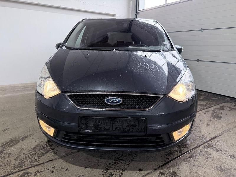 Gebraucht Ford Galaxy Titanium 140 PS (102 kW) 2009 Grau Van / Kleinbus