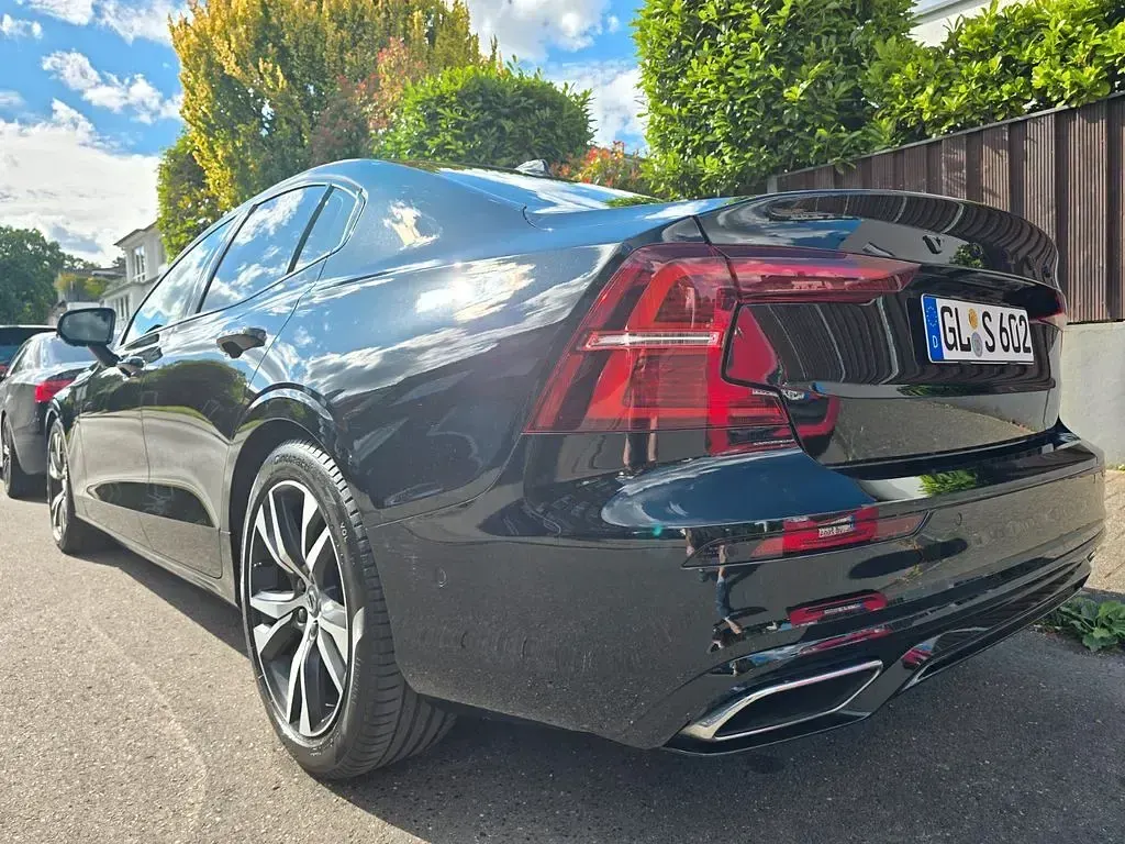 Gebraucht Volvo S60 R-Design 253 PS (186 kW) 2020 Schwarz Limousine