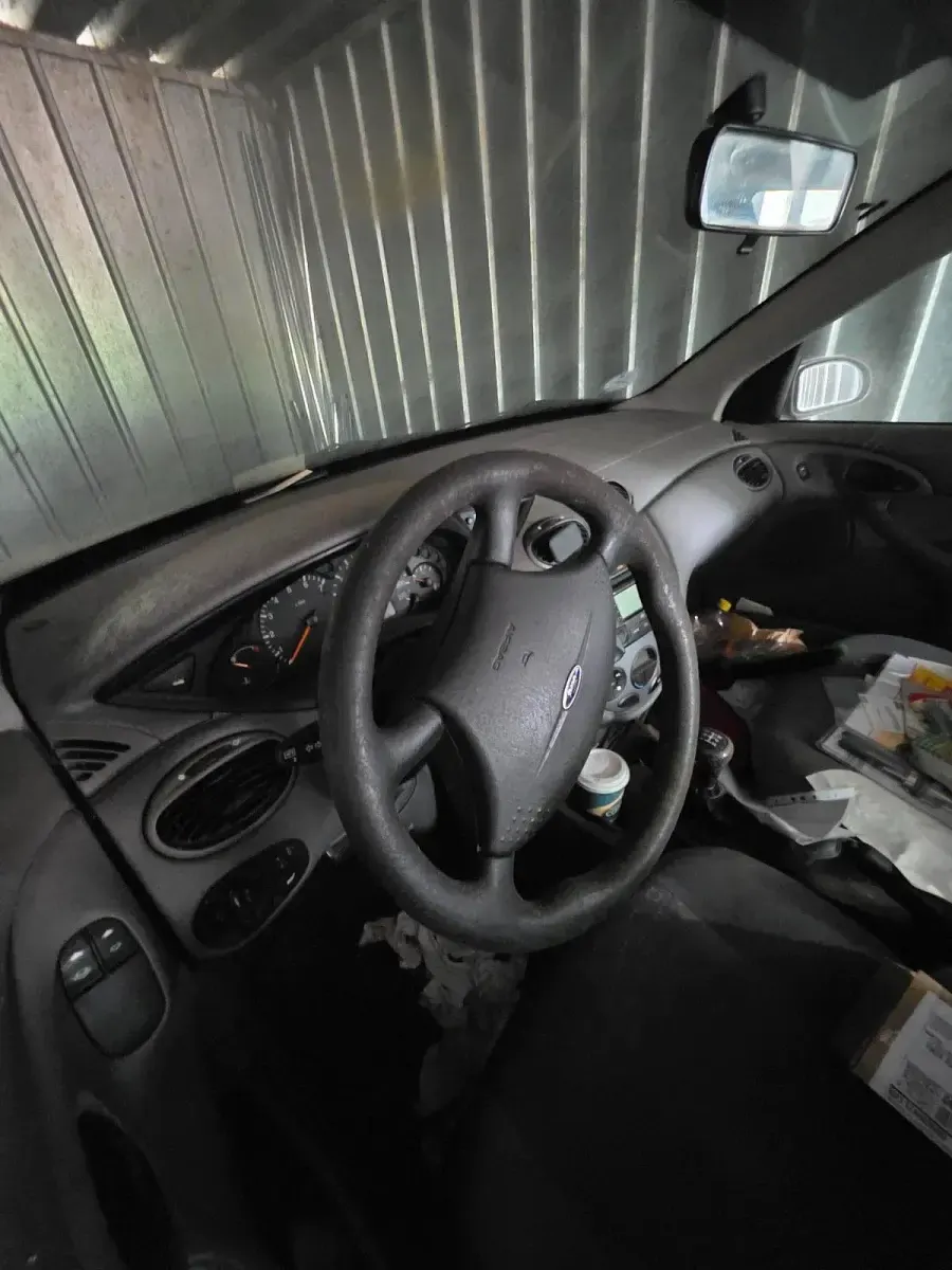 Gebraucht Ford Focus 100 PS (73 kW) 2002 Silber Kombi