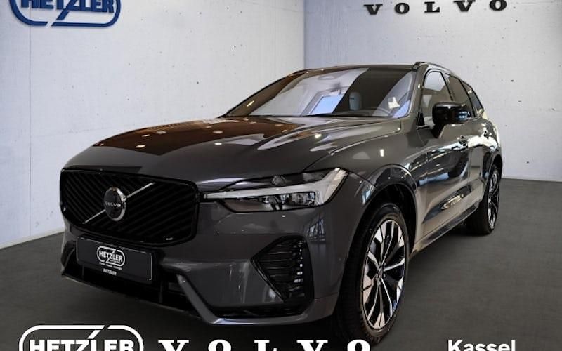Neu Volvo XC60 Plus 250 PS (183 kW) 2026 Grün SUV