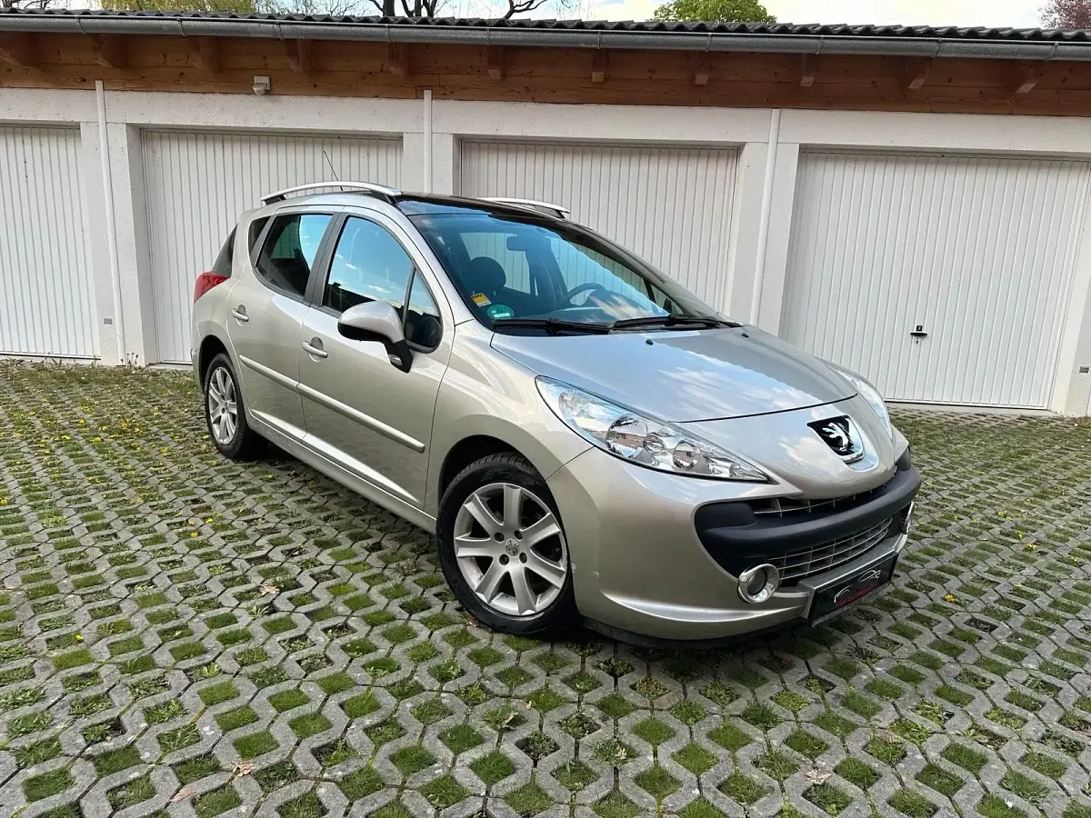 Gebraucht Peugeot 207 120 PS (88 kW) 2008 Silber Kombi