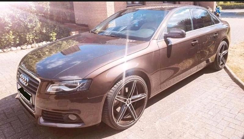 Gebraucht Audi A4 Ambiente 160 PS (117 kW) 2010 Braun Limousine