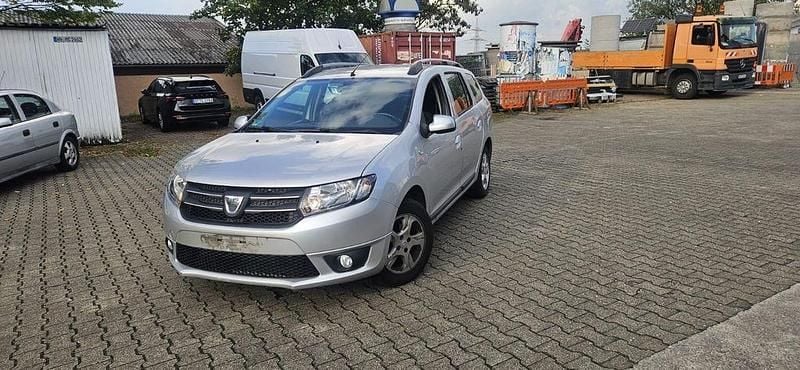 Grau Gebraucht 2016 Dacia Logan MCV Prestige Kombi | 3.900 € (Superpreis) - Bild 1/4