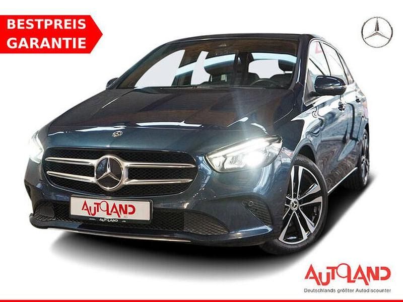 Gebraucht Mercedes B200 Progressive 150 PS (110 kW) 2019 Blau Van / Kleinbus