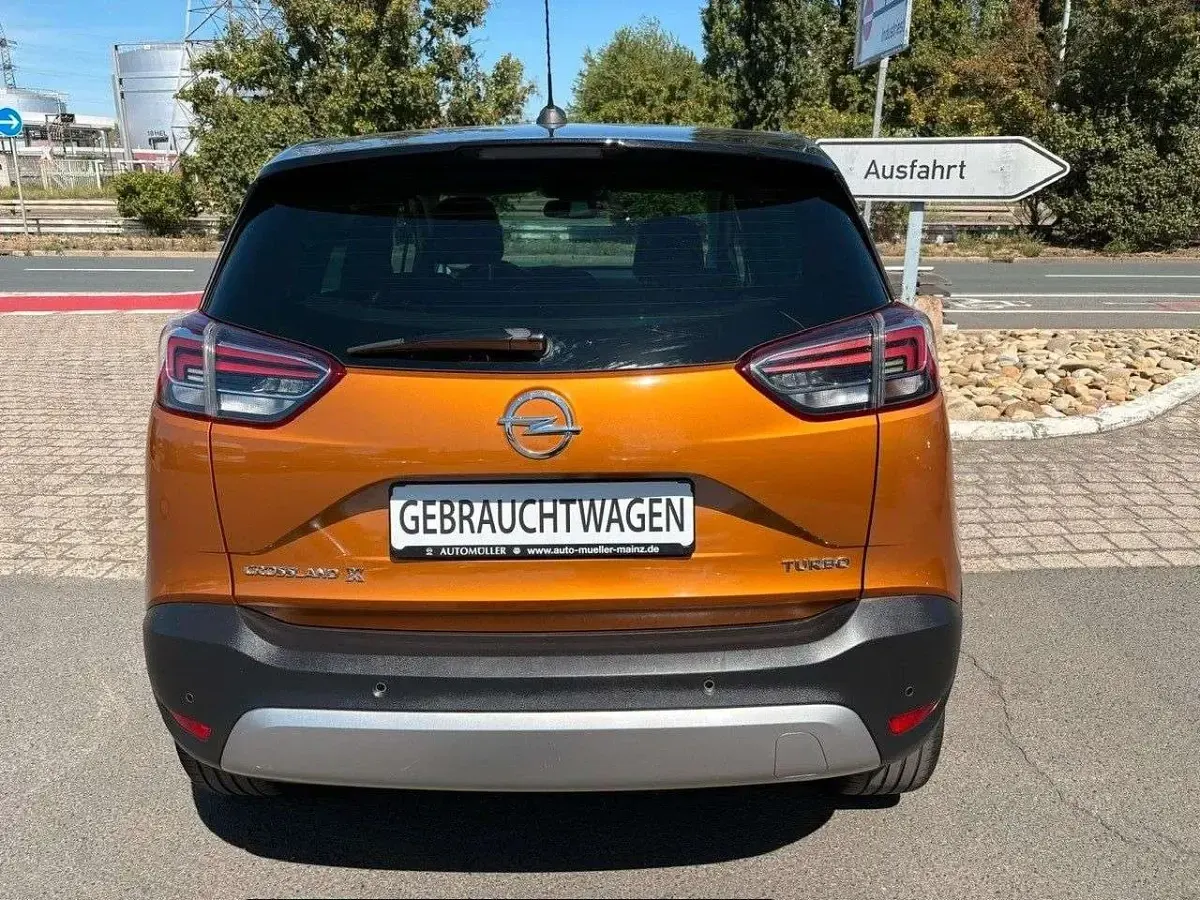 Gebraucht Opel Crossland X Innovation 131 PS (96 kW) 2017 Burning hot 4/amber orange SUV