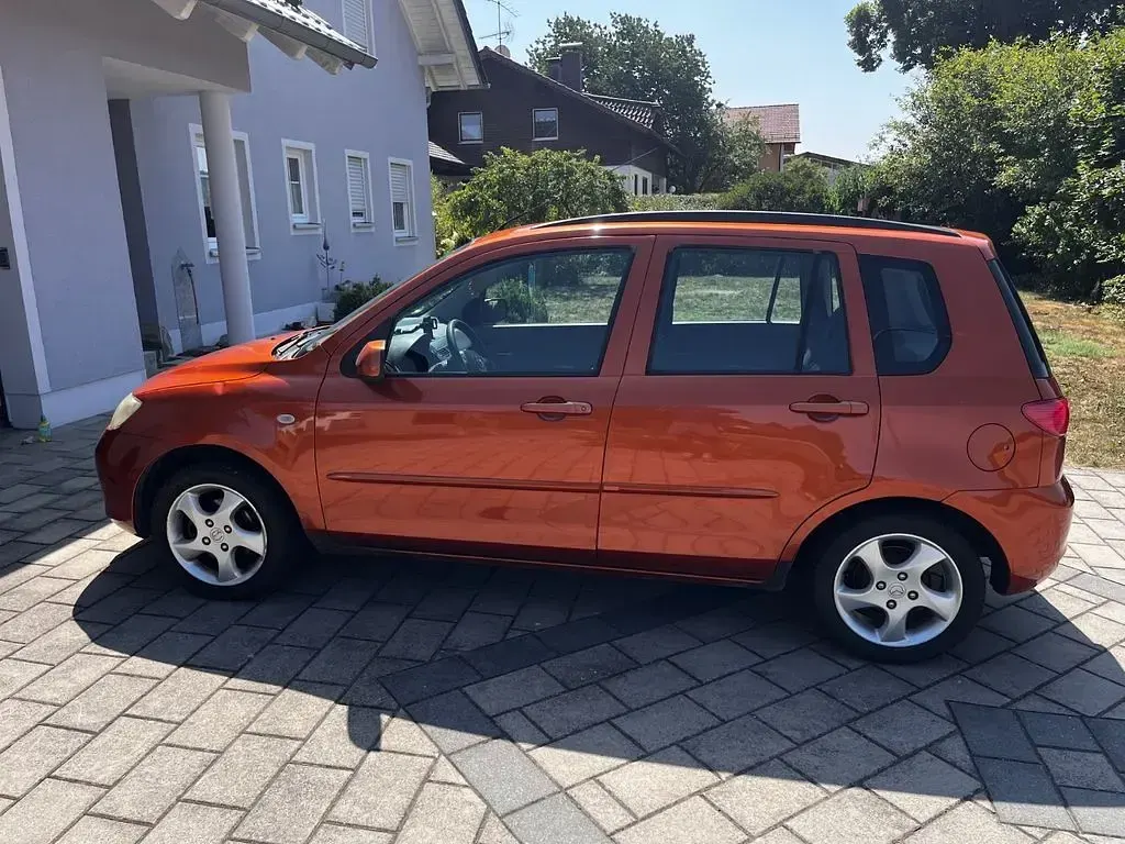 Gebraucht Mazda 2 Exclusive 80 PS (58 kW) 2003 Orange Kleinwagen