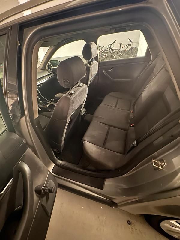 Gebraucht Audi A4 110 PS (80 kW) 2003 Grün Limousine