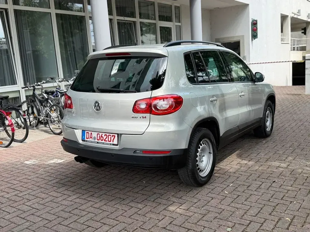 Gebraucht VW Tiguan Trendline 150 PS (110 kW) 2009 Gold SUV